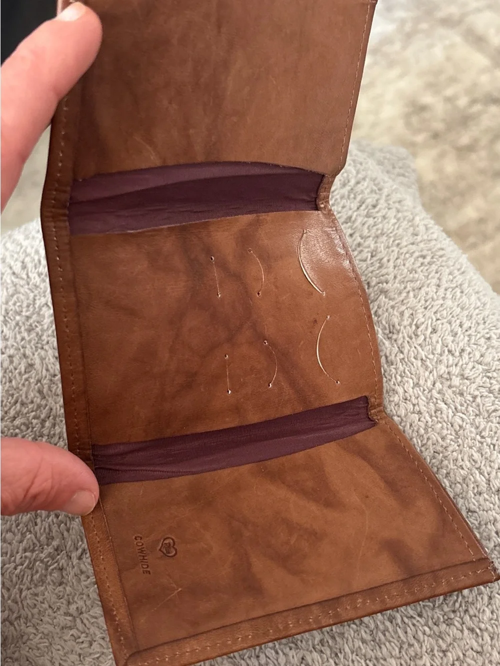 Vintage Men’s Genuine Cowhide Leather Bifold Wallet Brown Moose Mountain Embosse
